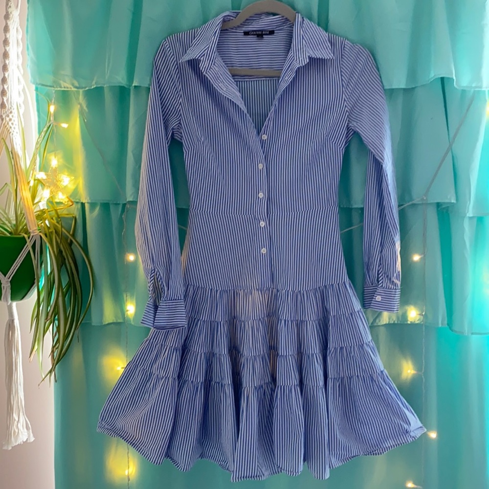 Women’s dress
